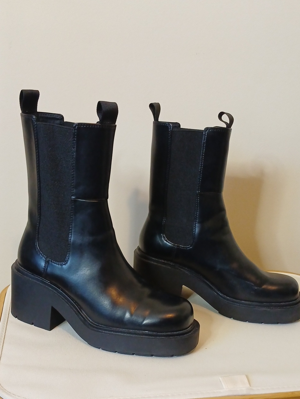 Black Platform Chelsea Boots - Women's Chunky Heel - Picture 2 of 4